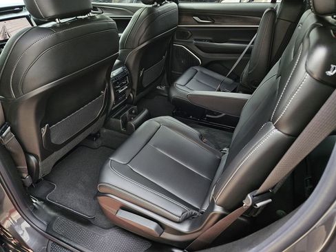 New 2026 Jeep Grand Cherokee L Limited RWD image 14