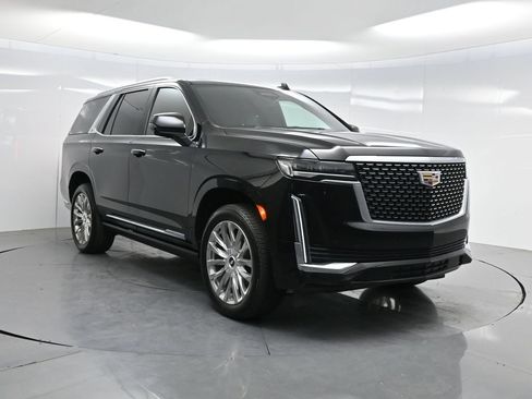 Used 2023 Cadillac Escalade Premium Luxury w/ Performance Package AWD/4WD image 39