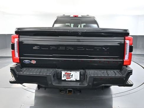 Used 2025 Ford F250 Platinum image 7