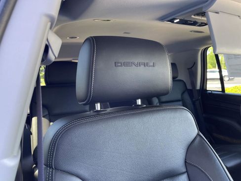 Used 2017 GMC Yukon Denali w/ Open Road Package AWD/4WD image 38