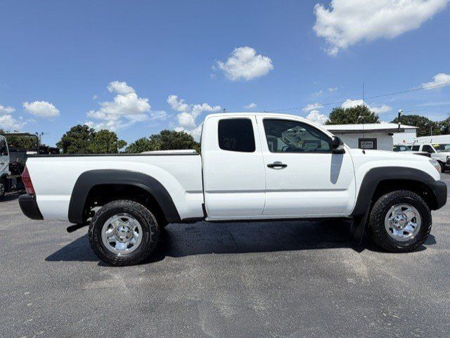 Used 2013 Toyota Tacoma PreRunner w/ Convenience Pkg RWD image 5