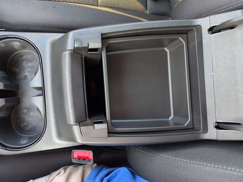 Used 2025 Chevrolet Colorado LT AWD/4WD image 26