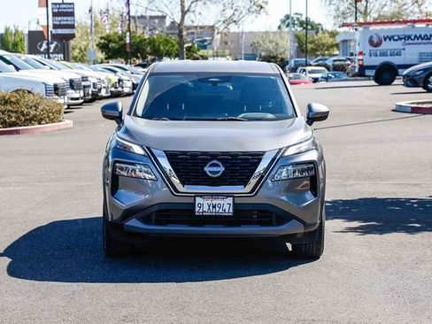 Used 2023 Nissan Rogue SV image 7