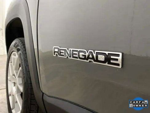 Used 2022 Jeep Renegade Latitude image 89