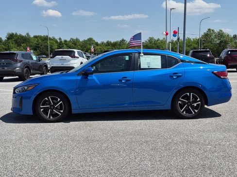 Used 2024 Nissan Sentra SV FWD image 5