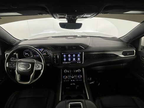 Used 2021 GMC Yukon Denali image 13