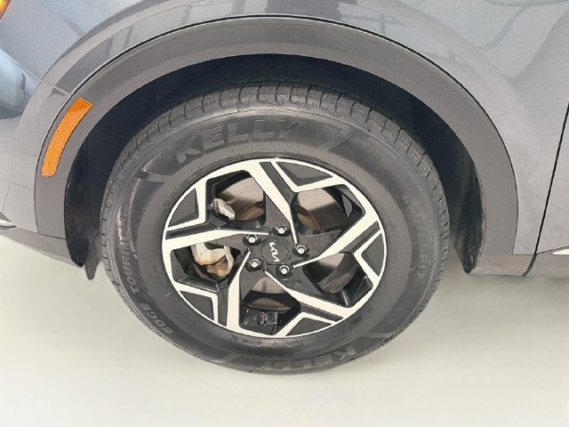 Used 2023 Kia Sportage LX AWD/4WD image 23