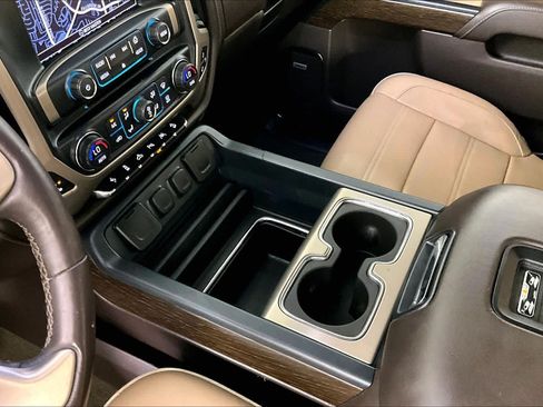Used 2017 GMC Sierra 1500 Denali AWD/4WD image 16