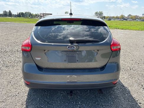 Used 2018 Ford Focus SE FWD image 7