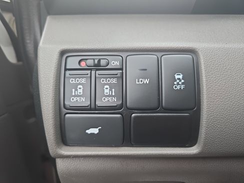 Used 2015 Honda Odyssey EX-L image 27