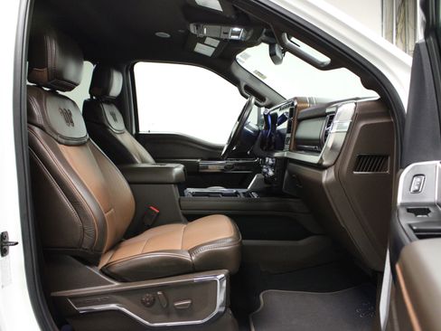 Used 2024 Ford F250 King Ranch w/ Chrome Package image 16