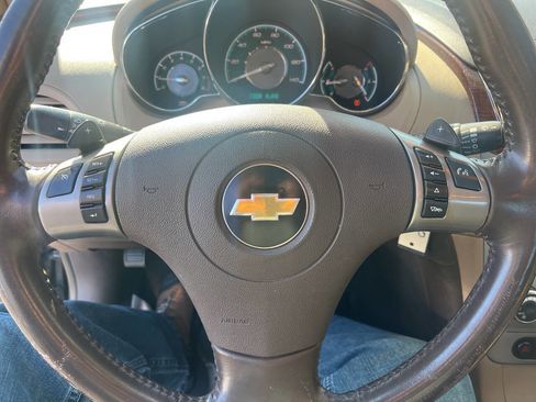 Used 2009 Chevrolet Malibu LTZ w/ HFV6 Engine Package image 26