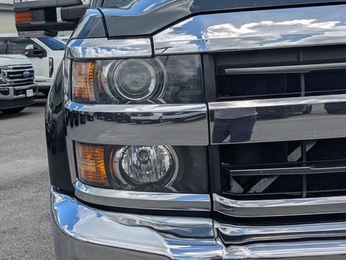 Used 2018 Chevrolet Silverado 2500 LTZ w/ Duramax Plus Package AWD/4WD image 10