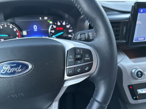 Used 2023 Ford Explorer XLT w/ Equipment Group 202A image 19