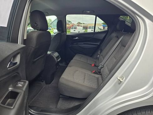Used 2018 Chevrolet Equinox LT FWD image 15