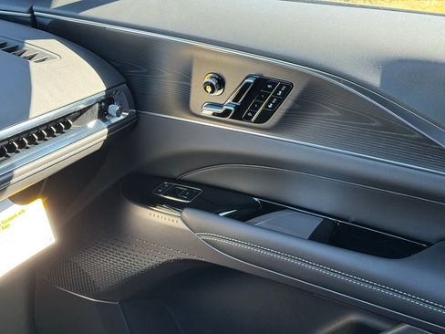 New 2025 Cadillac Lyriq Luxury image 35