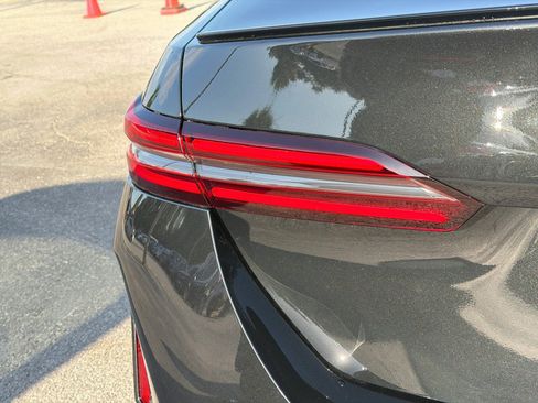 New 2027 BMW M5 w/ Executive Package AWD/4WD image 10