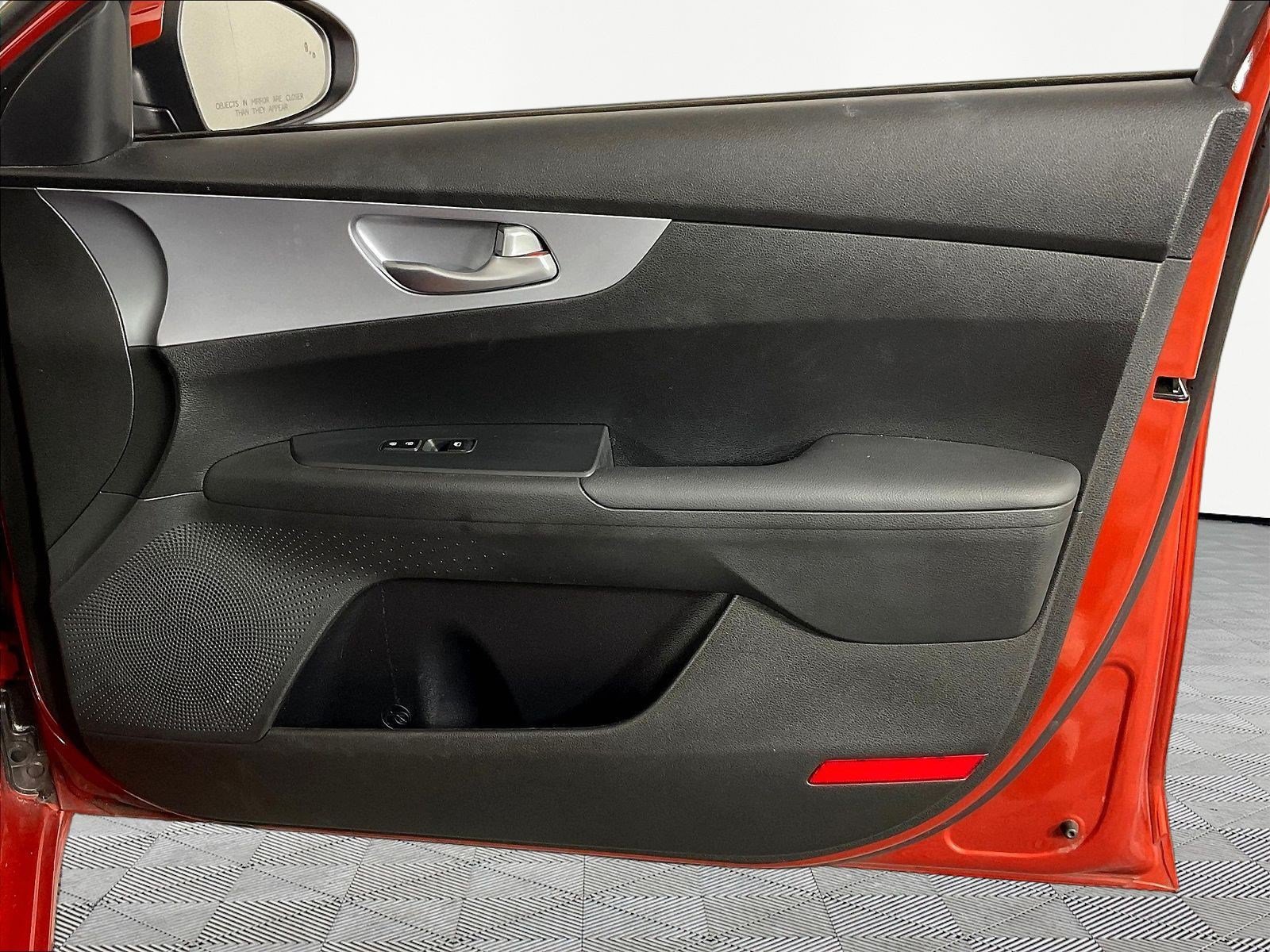 Used 2023 Kia Forte LXS w/ LXS Technology Package FWD image 27