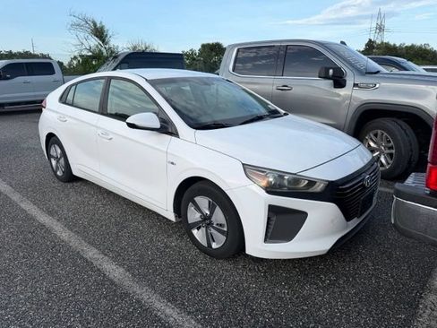 Used 2018 Hyundai Ioniq Blue FWD image 2