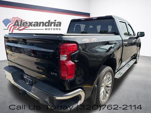 Used 2024 Chevrolet Silverado 1500 LTZ AWD/4WD image 5