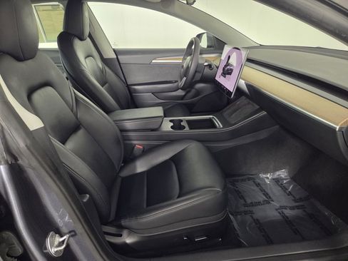 Used 2023 Tesla Model 3 Standard Range image 28