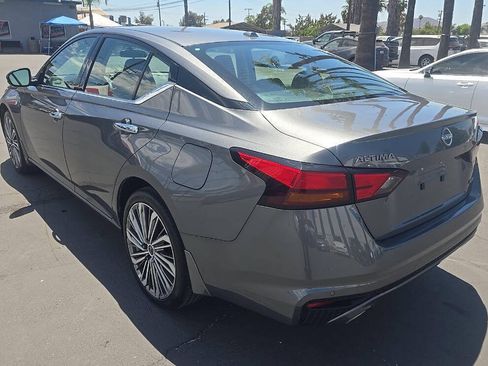 Used 2024 Nissan Altima 2.5 SL AWD/4WD image 4
