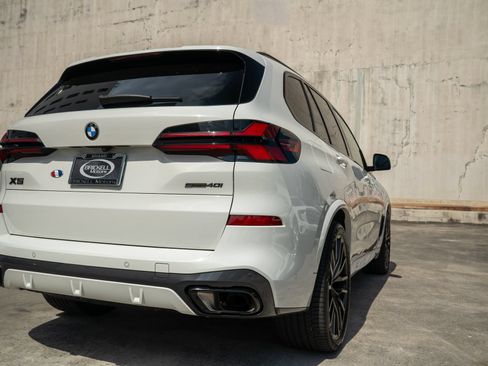 Used 2024 BMW X5 sDrive40i w/ M Sport Package RWD image 20