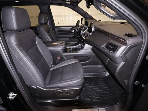 Used 2023 Chevrolet Tahoe Z71 w/ Luxury Package AWD/4WD image 22
