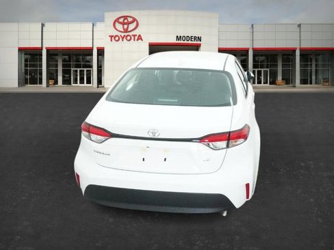 New 2026 Toyota Corolla LE image 18
