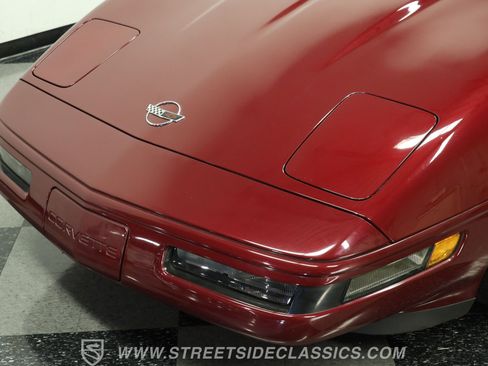 Used 1993 Chevrolet Corvette Convertible RWD image 19