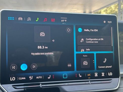 New 2026 Volkswagen Tiguan SE R-Line FWD image 15