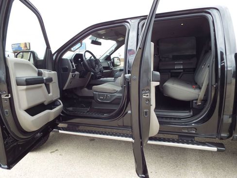 Used 2015 Ford F150 XLT w/ Equipment Group 302A Luxury image 22