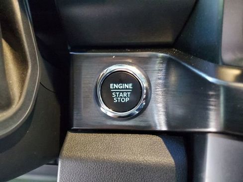Used 2023 Ford F250 Lariat w/ Lariat Ultimate Package AWD/4WD image 25