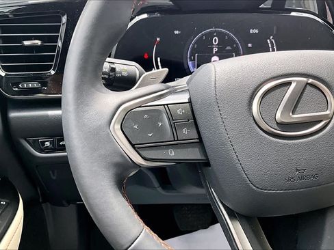 Used 2024 Lexus NX 250 FWD image 24