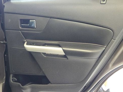 Used 2011 Ford Edge Limited w/ 302A Rapid Spec Order Code FWD image 11