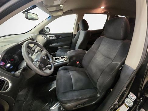 Used 2015 Nissan Pathfinder SV image 12
