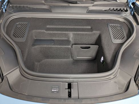 New 2026 Porsche Macan Electric RWD image 26