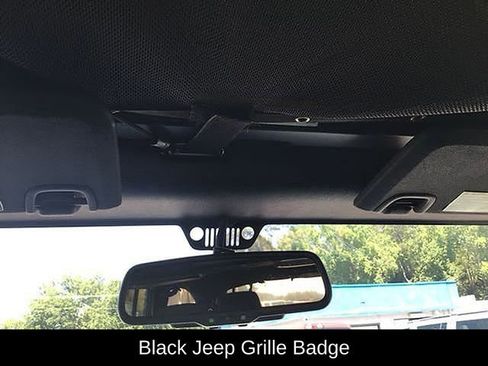 Used 2018 Jeep Wrangler Unlimited Willys Wheeler image 28