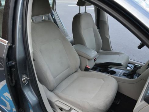 Used 2016 Volkswagen Passat 1.8T S image 15