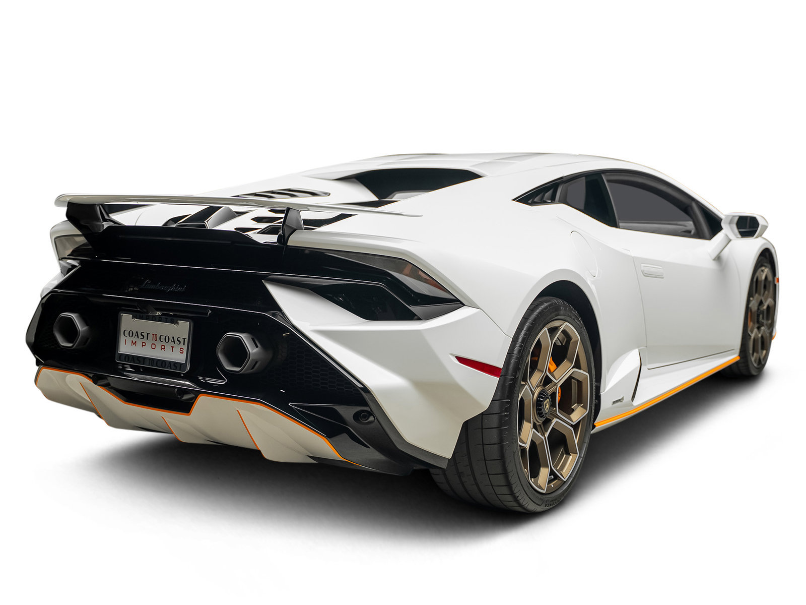 Used 2023 Lamborghini Huracan Tecnica RWD image 19