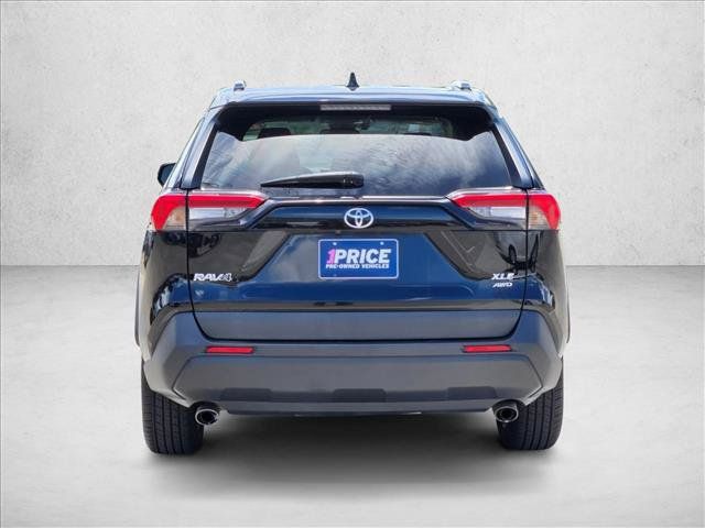 Used 2021 Toyota RAV4 XLE Premium AWD/4WD image 6