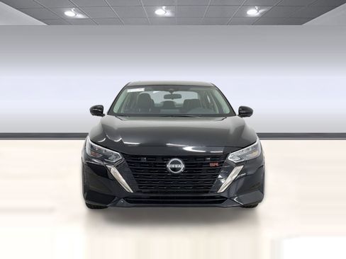 Used 2024 Nissan Sentra SR w/ SR Premium Package image 6