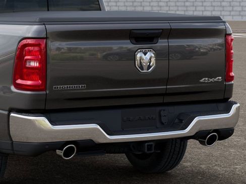 New 2026 RAM 1500 4x4 Crew Cab image 13