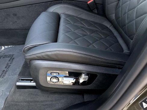 New 2026 BMW X5 xDrive40i w/ Executive Package AWD/4WD image 19