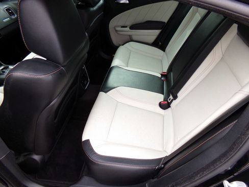 Used 2016 Dodge Charger SXT w/ AWD Premium Group image 22