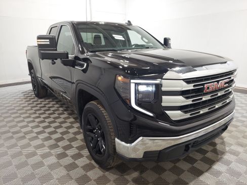 Used 2023 GMC Sierra 1500 SLE AWD/4WD image 4