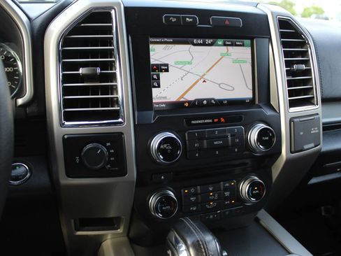 Used 2015 Ford F150 Lariat w/ Equipment Group 501A Mid AWD/4WD image 16
