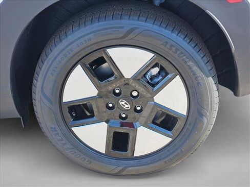 New 2026 Hyundai Santa Fe SE image 10