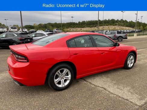 Used 2022 Dodge Charger SXT image 6