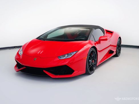 Used 2017 Lamborghini Huracan LP 610-4 AWD/4WD image 2